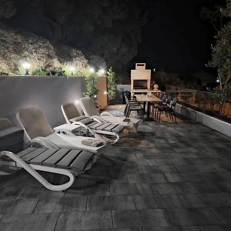 Luxury Karigo Διαμέρισμα *